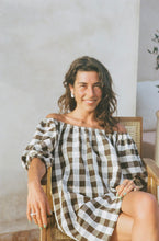 Load image into Gallery viewer, Gisèlle Dress, brown gingham