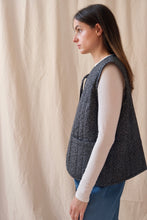 Load image into Gallery viewer, Anaïs quilted vest, black