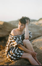 Load image into Gallery viewer, Gisèlle Dress, brown gingham