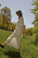 Load image into Gallery viewer, Aélis skirt, ivory