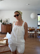 Load image into Gallery viewer, Sable shorts, white