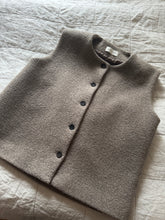 Load image into Gallery viewer, Paloma wool vest, greyish-beige